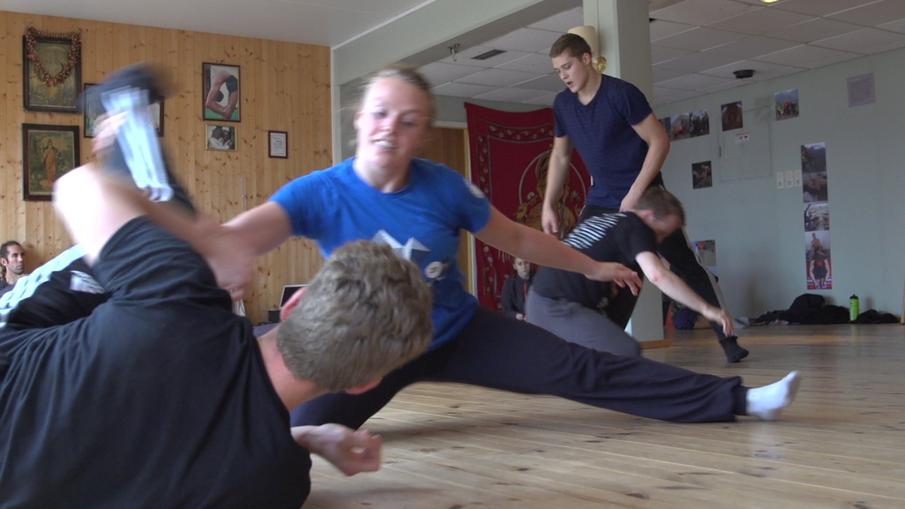 playfight 5.jpg