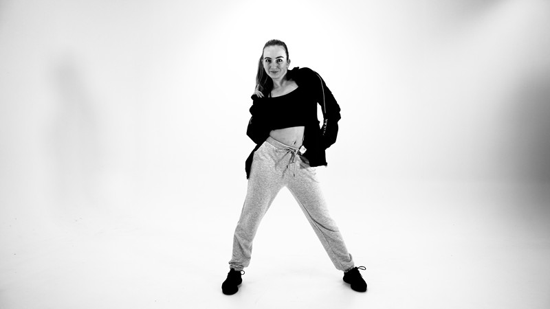 Susanne kul pose.jpg